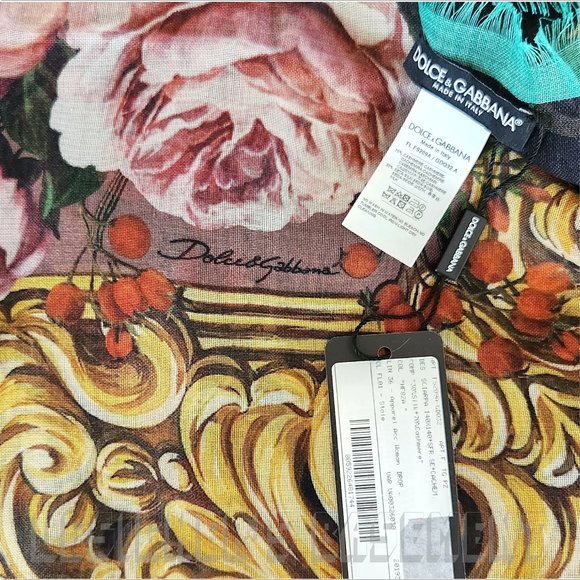 DOLCE & GABBANA cashmere & silk blend BAROQUE ROSES 54"x54" square fringed Shawl - Picture 2 of 5